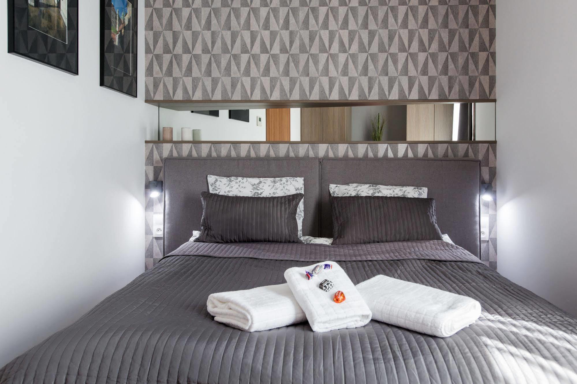 Modern Apartment By Wawel Castle クラクフ エクステリア 写真